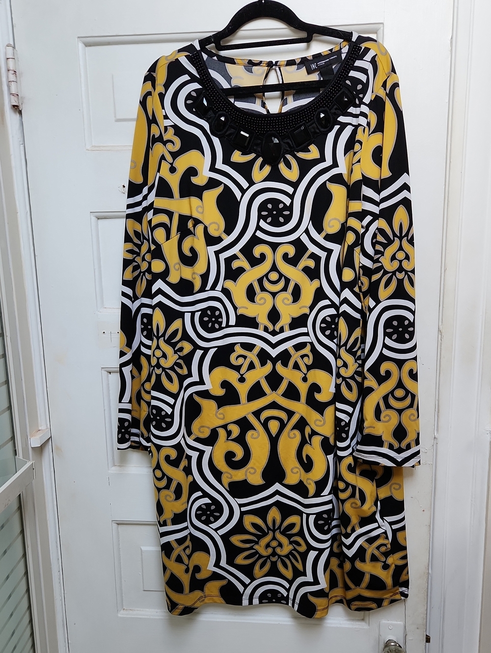 Women's Black & Yellow Patterned Long Sleeve Dress